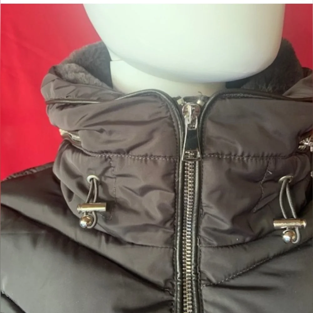 LOLA made in Italy puffer Jacket Size Small - Picture 10 of 15